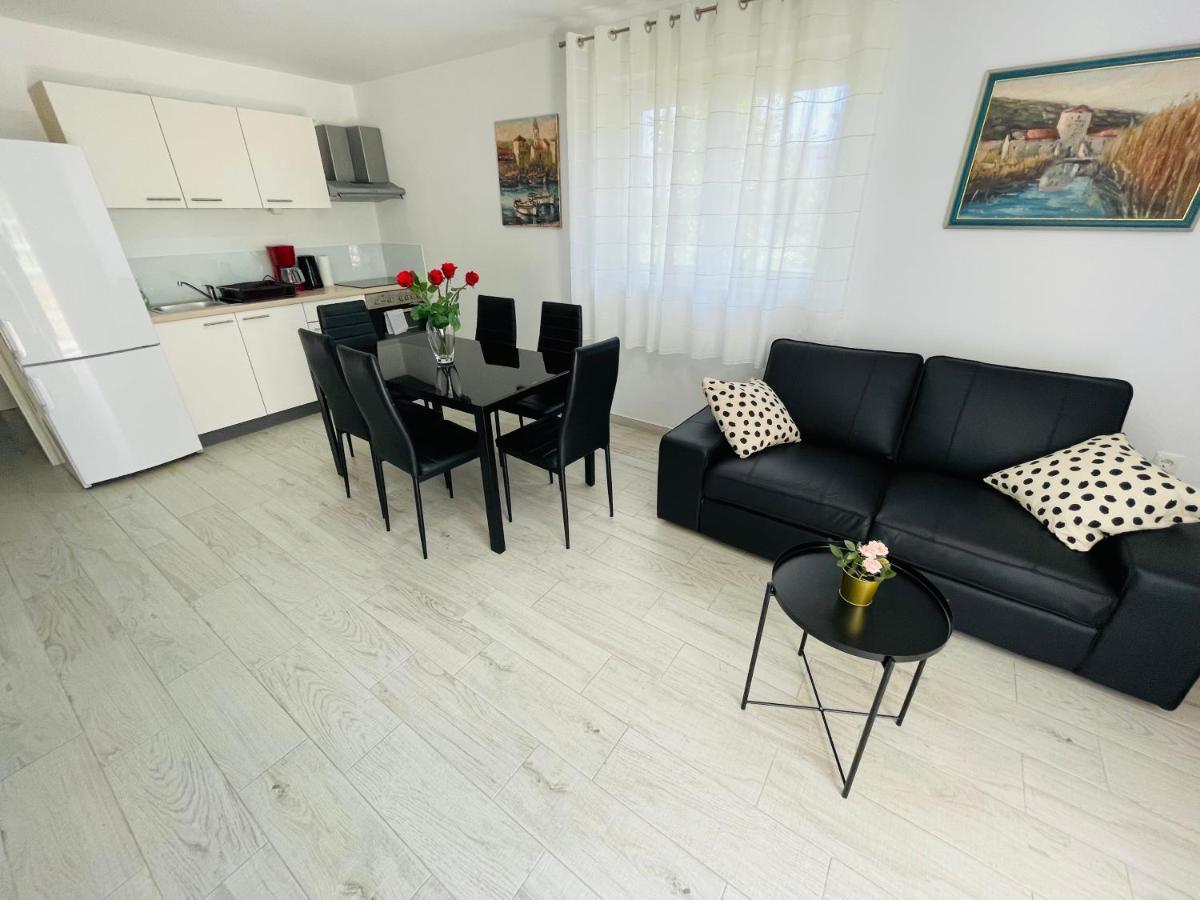 Apartment Paulina Trogir Zewnętrze zdjęcie
