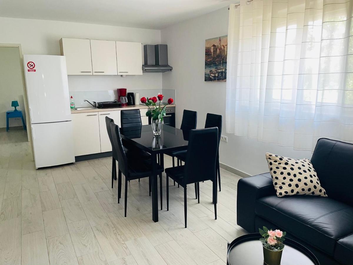 Apartment Paulina Trogir Zewnętrze zdjęcie
