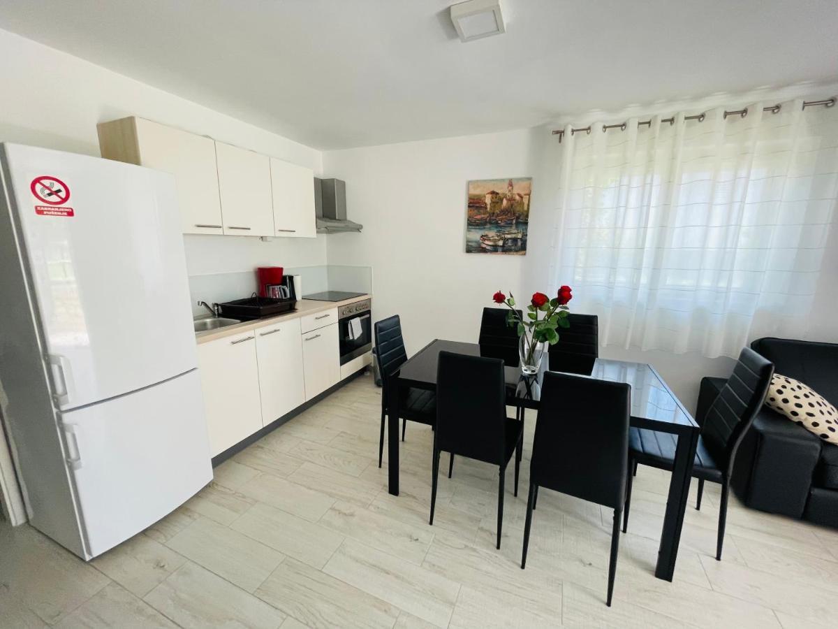 Apartment Paulina Trogir Zewnętrze zdjęcie